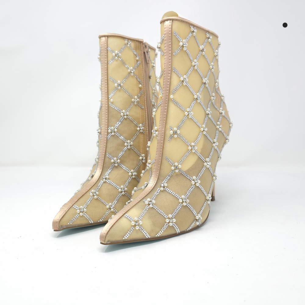 Betsey Johnson Women's Larkk Ankle Boot Nude